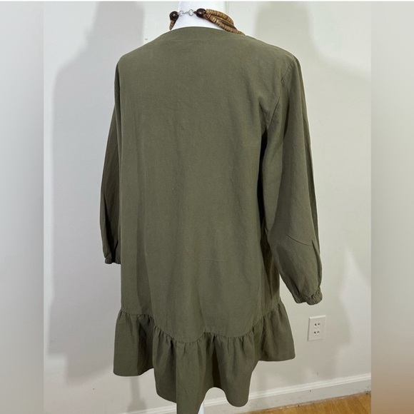 E Pretty sz XL dress in a homespun fabric in olive. Wood style button front - Picture 2 of 7